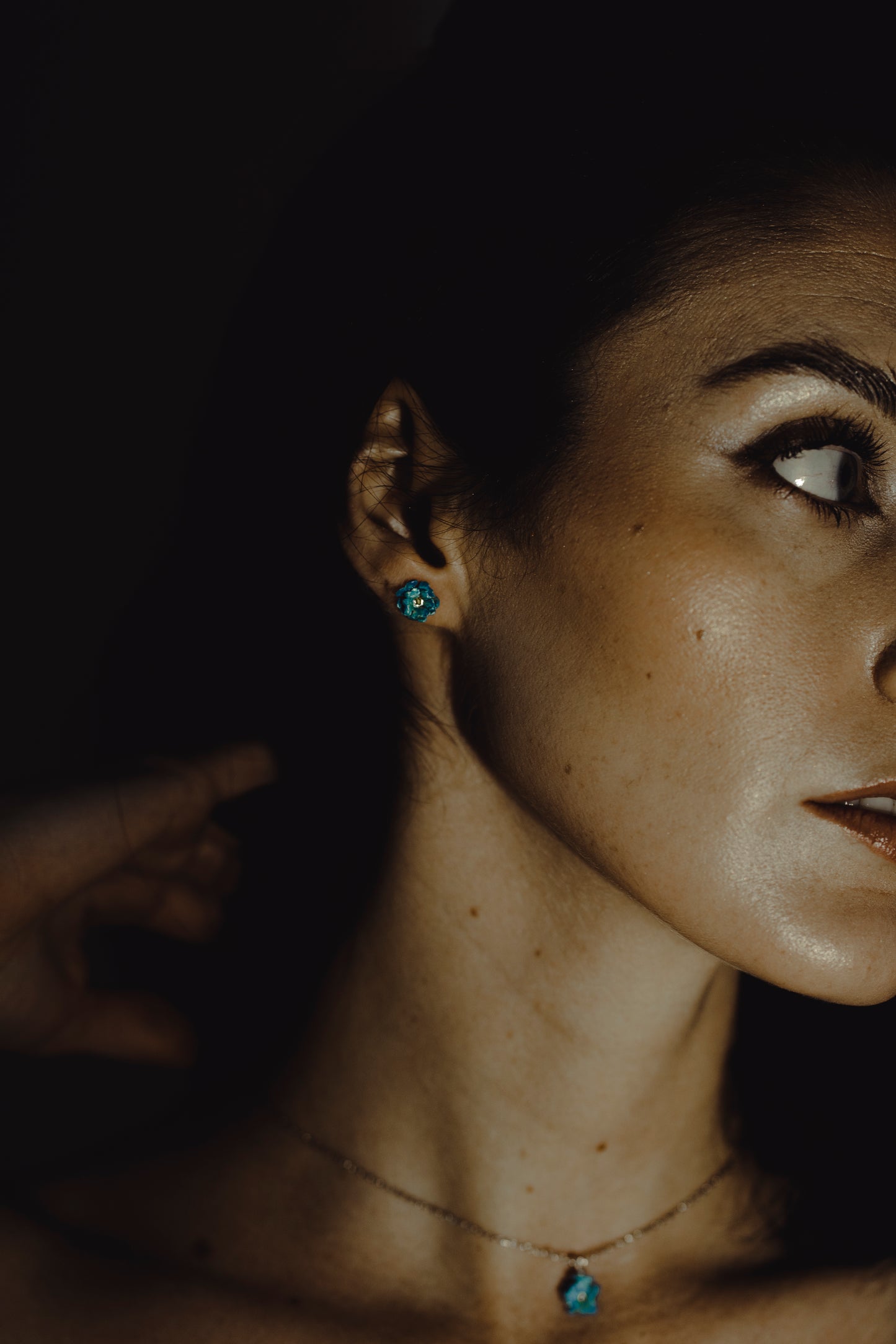 Little memory earrings