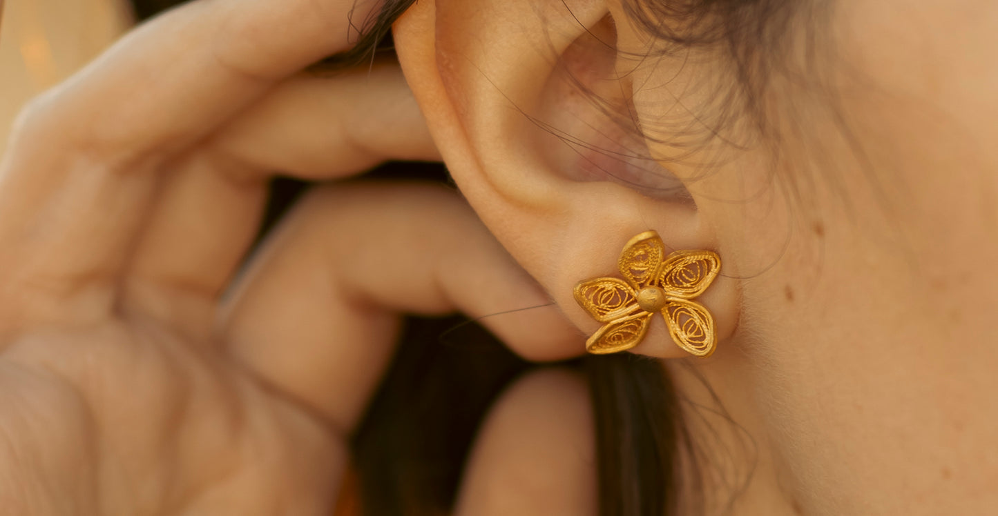 Brincos Cristasemo Dourados