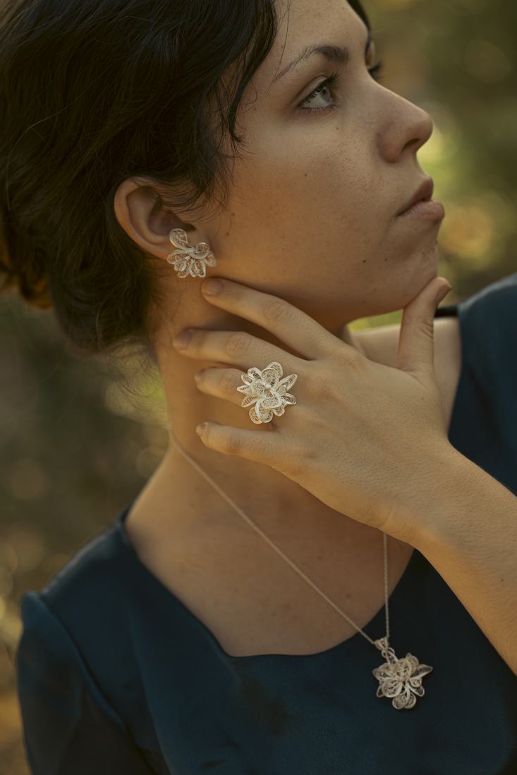 Metamorphoses of Chrysanthemums — Earring — Ignis Jewellery